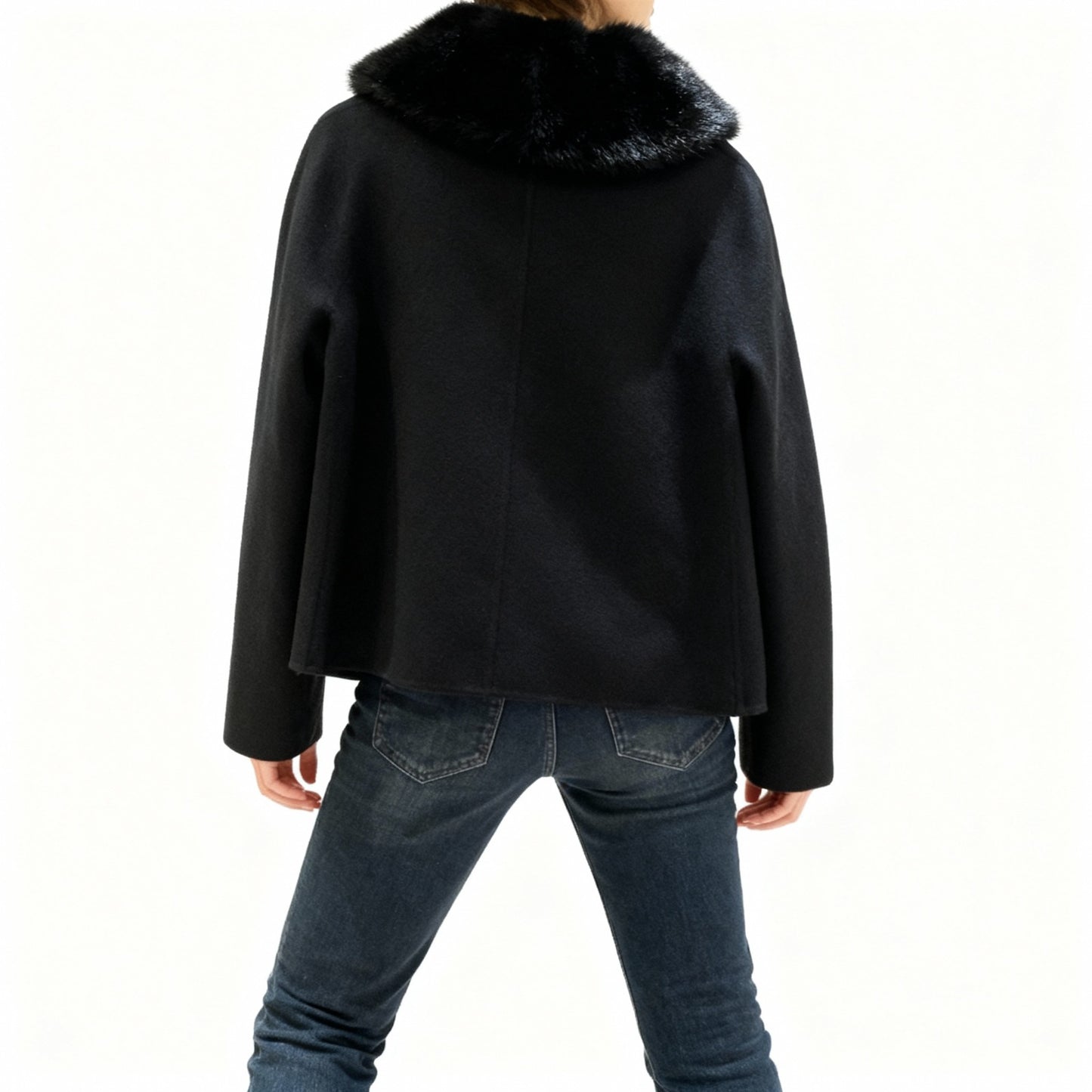 Manzoni Abrigo corto pelo