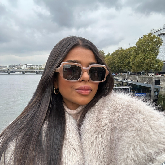 Hanley Gafas Ace nude