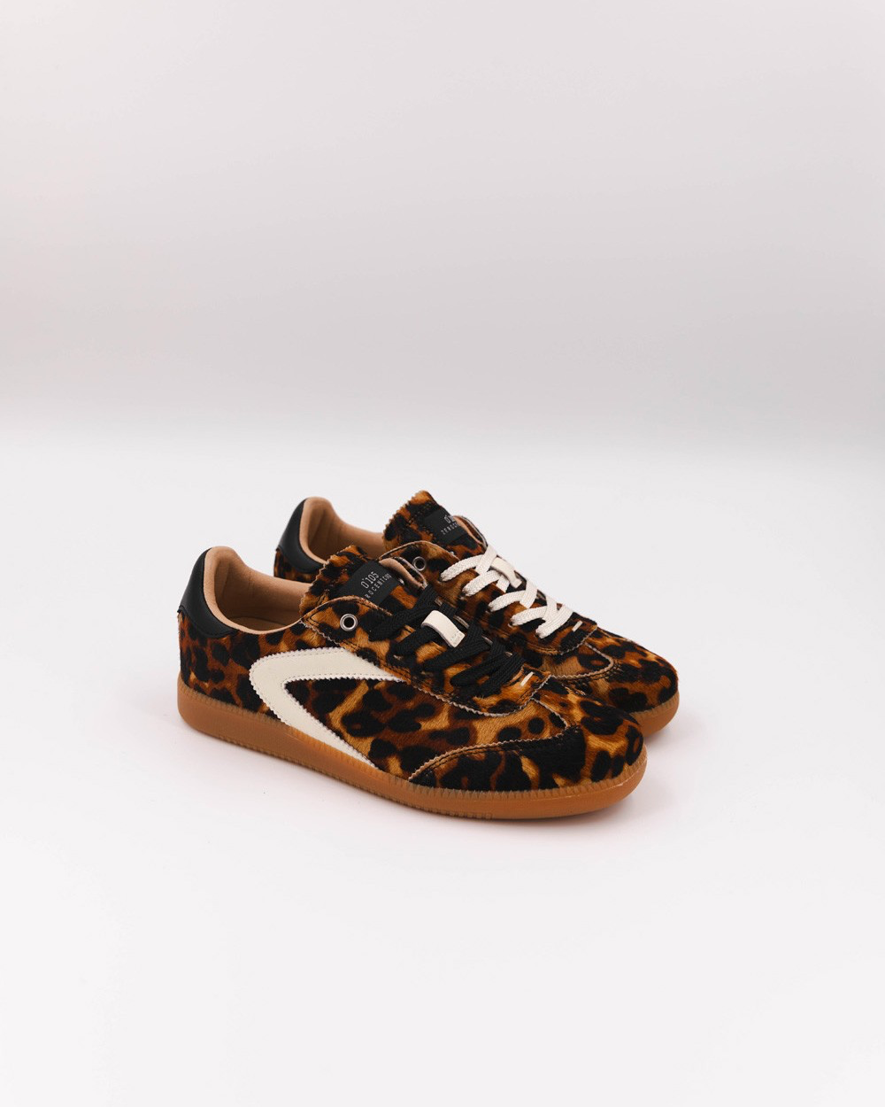 0’105 Sneakers Nova Leo