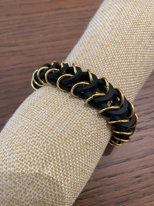 Elena Estaun Pulsera Scubidu negro/dorado