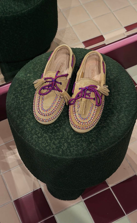 Posa Mocasín Fringe