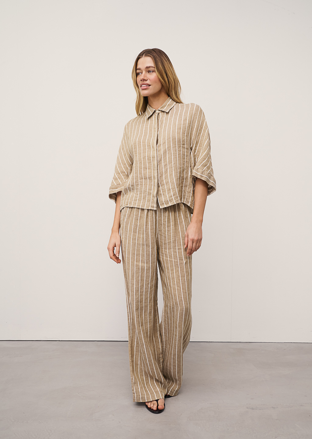 0039 Italy Pantalón Tamina