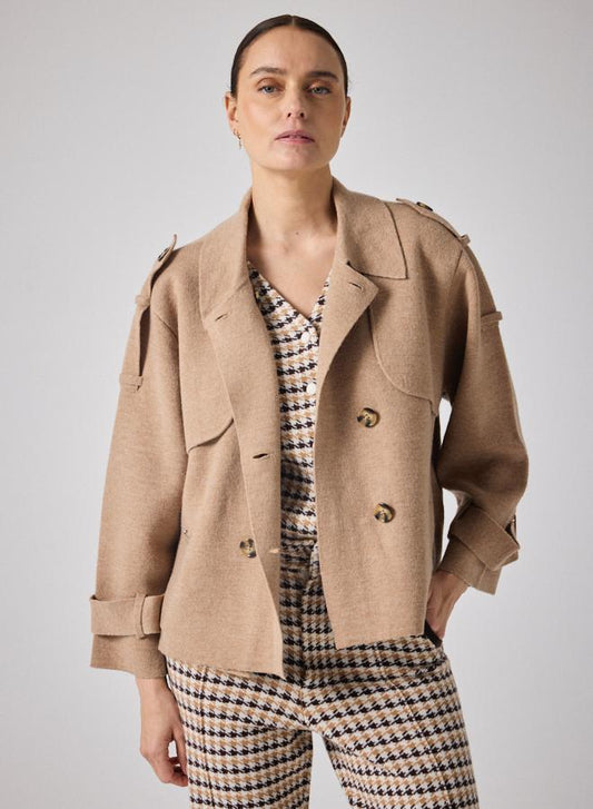 Not Shy Chaqueta Talita