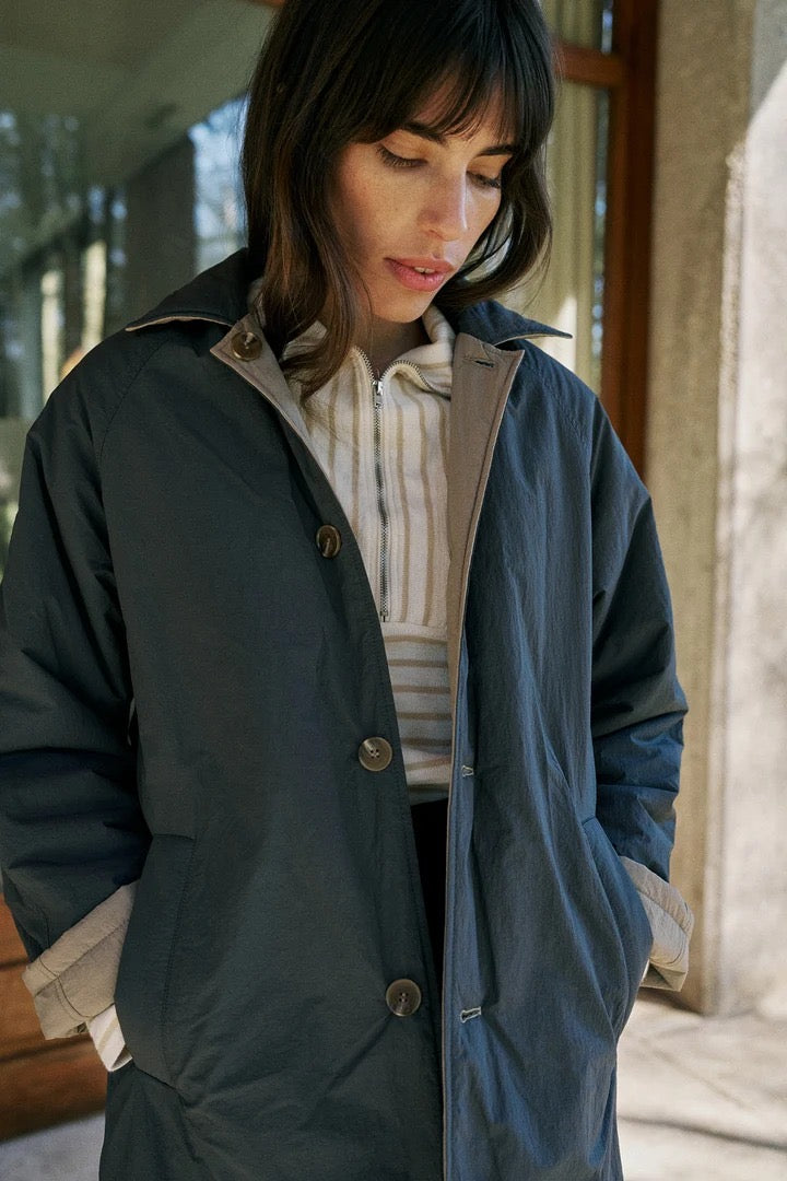 Indi&Cold Gabardina acolchada reversible