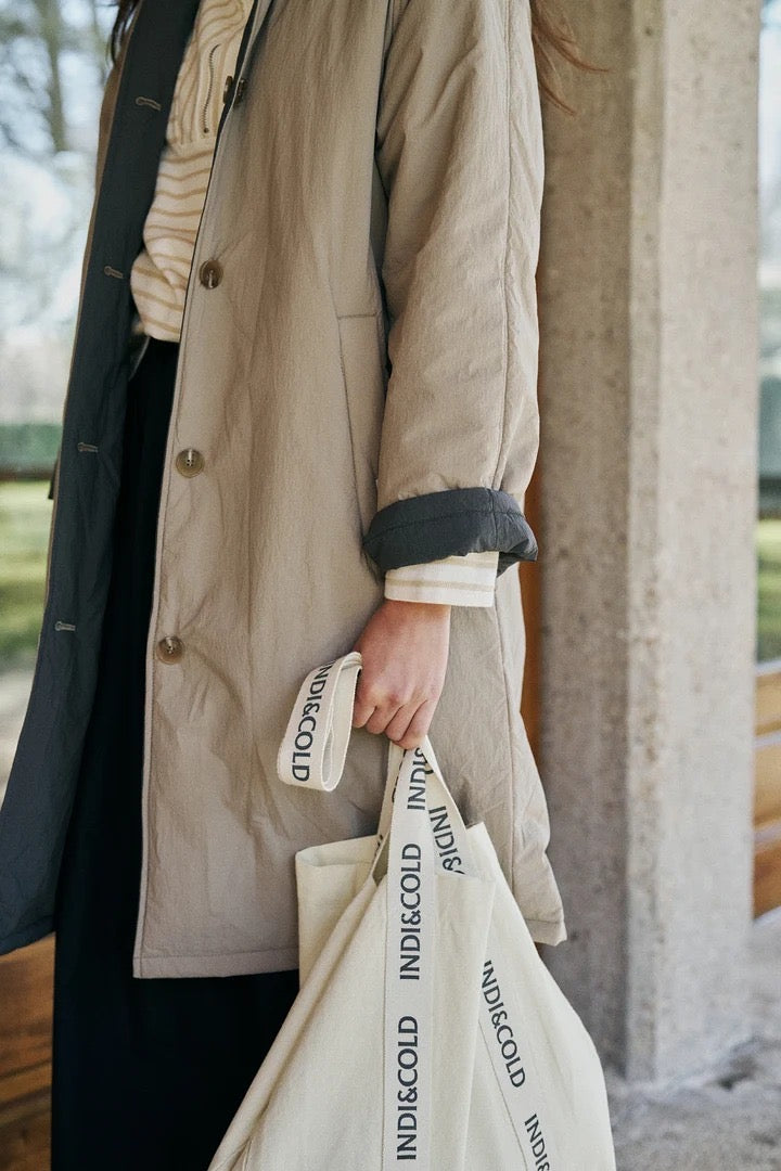 Indi&Cold Gabardina acolchada reversible