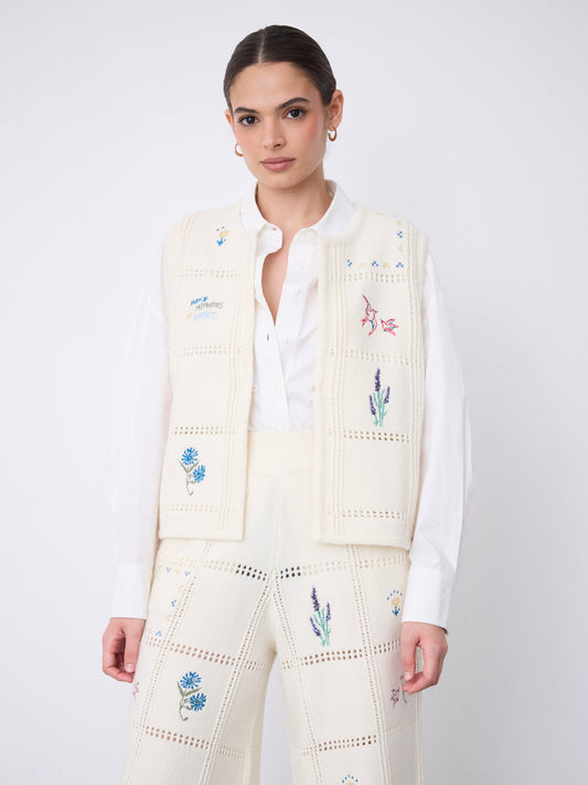 Not Shy Chaleco Lali