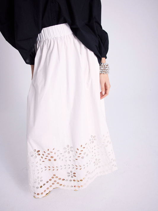 Not Shy Falda Ziane