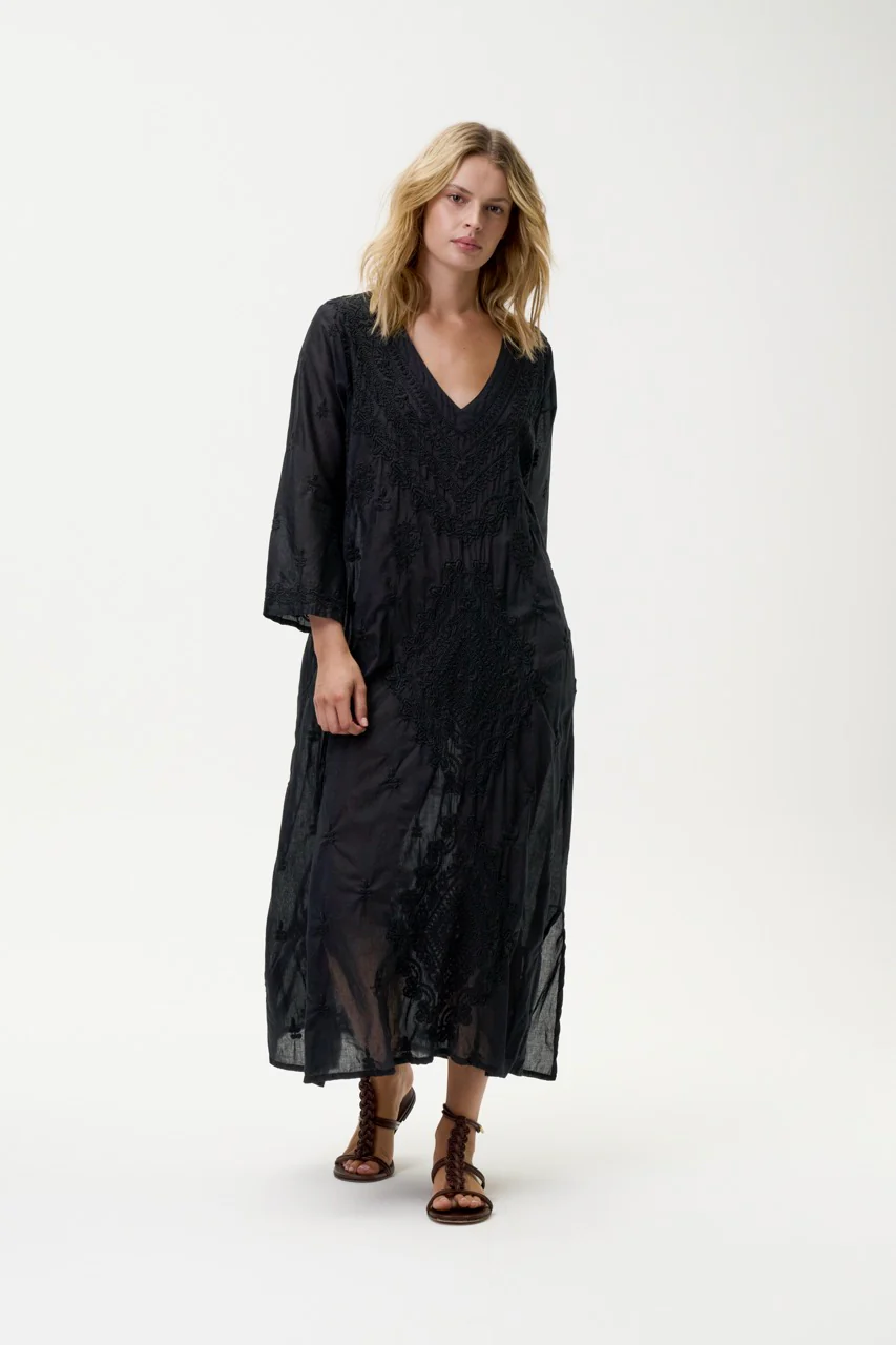 One Season Vestido Long Goa embroidery
