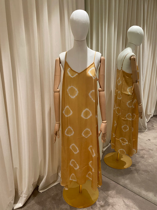 One Season Caftán Llew slip Atlas sand