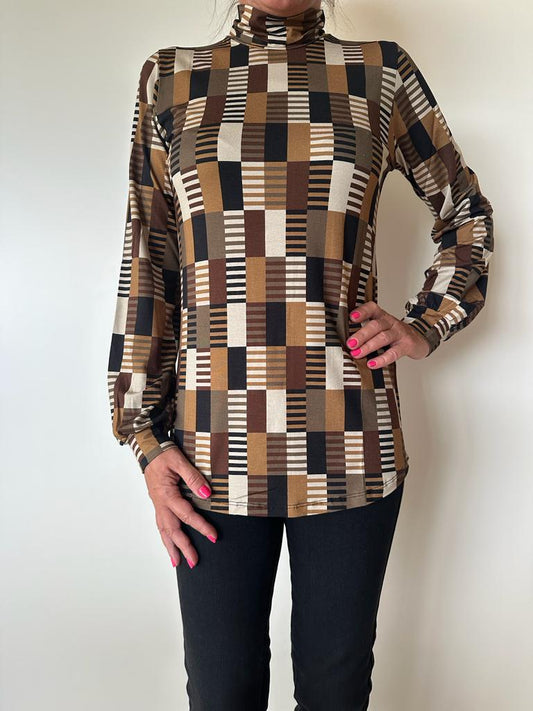 Soniae Camiseta cuello alto SE083 Oster - The Class Room